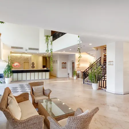 Golden Lotus Otel 4*