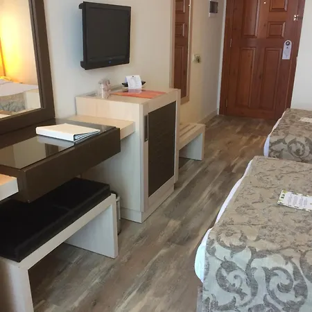 Golden Lotus Otel Kemer