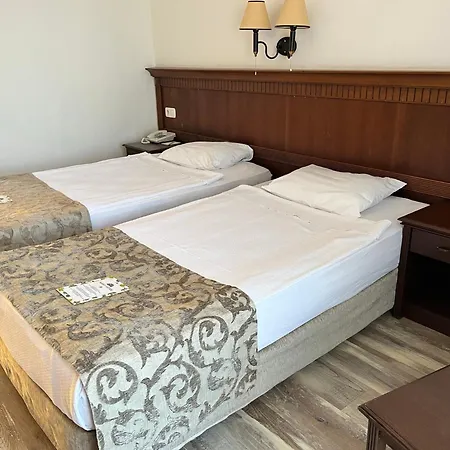 Golden Lotus Otel 4*